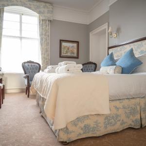 Standard Double or Twin Room with Garden View