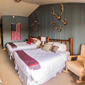 Riverfront Room 2 Queen Beds 