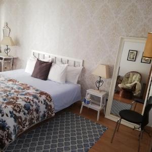 Single Room with Private Bathroom