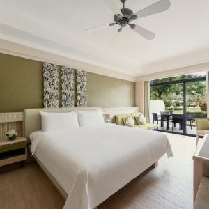 Family Garden King Room