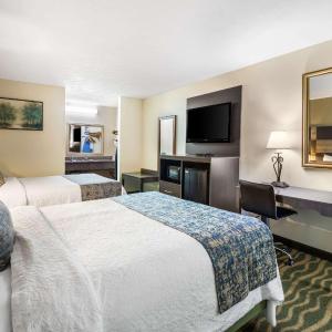 Double Room with Two Double Beds - Non-Smoking