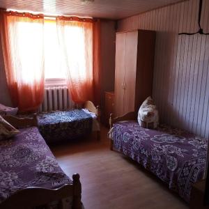 Economy Triple Room with Shared Bathroom