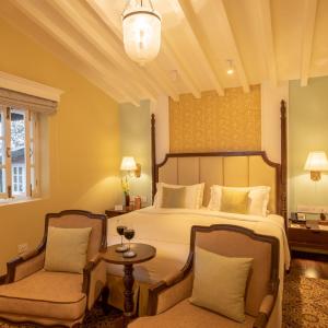 SeleQtions Suite 2 Bed Room King Bed