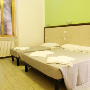 Economy Triple Room