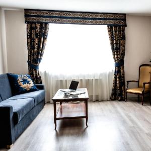 Large Suite