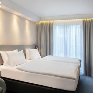 Standard Room with Two Single Beds