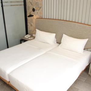Business Twin Room