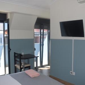 Double Room with Shared Bathroom and Terrace