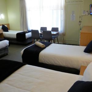 Family Room (5 Adults)