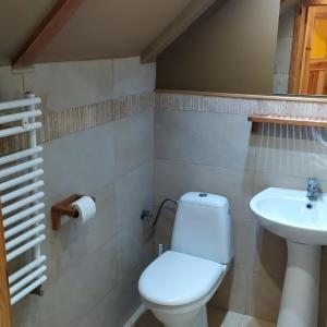 Family Room (7 Adults) with Private Bathroom