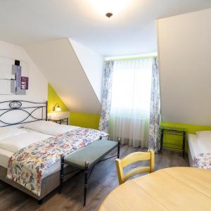 Triple Room with Bathroom