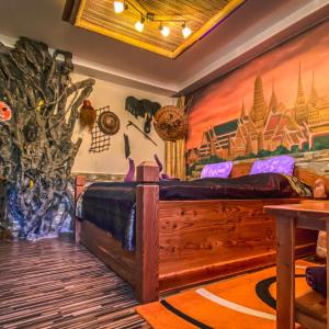 Deluxe Suite with Spa Bath