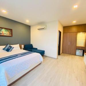 Suite with Balcony