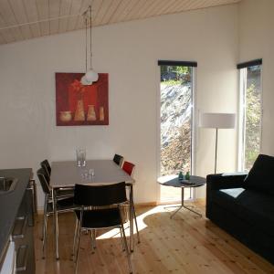 One-Bedroom Cottage