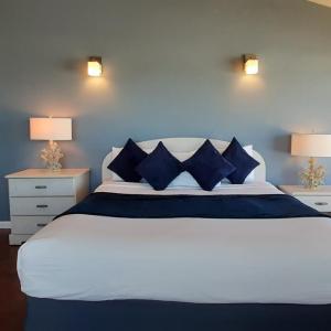 King Room with Spa Bath