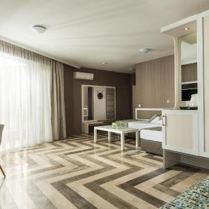 Studio with Sea View