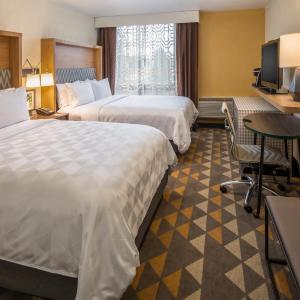 Standard Queen Room with Two Queen Beds