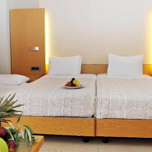 Triple Room with Garden View