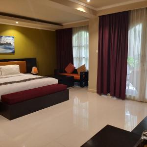 Superior King Room