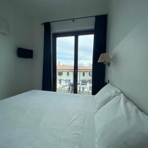 Double or Twin Room with Balcony
