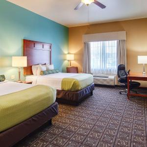 Queen Room with Two Queen Beds - Non-Smoking