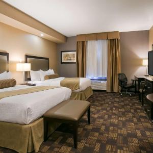 Queen Room with Two Queen Beds - Non-Smoking