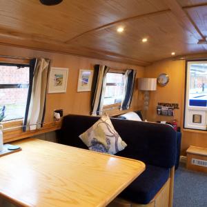 Houseboat - Millie Grace
