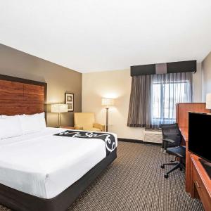 Deluxe King Room with Sofa Bed