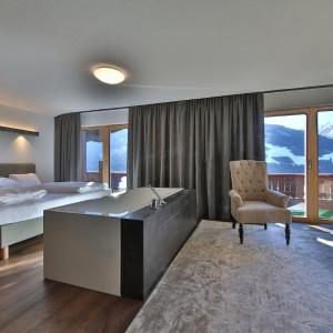Suite with Mountain View