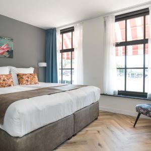 Triple Room with City View (First Floor)