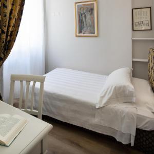 Classic Single Room
