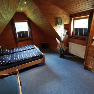 Holiday Home (WHV)