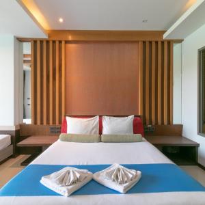 King Room with Pool View