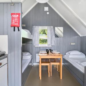 Economy Cottage with Shared Bathroom