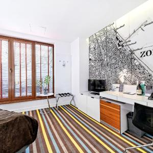 Classic Double Room with Courtyard View
