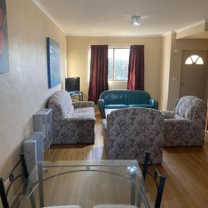 Two-Bedroom Apartment - Thowra 