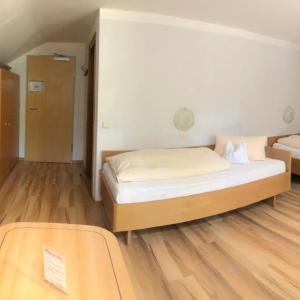Standard Twin Room with Balcony