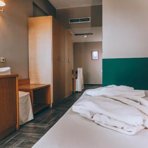 Junior Suite (2- 4 adults)