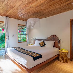Double Room with Garden View 6