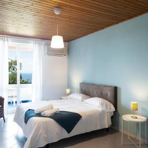 Double or Twin Room with Balcony and Sea View