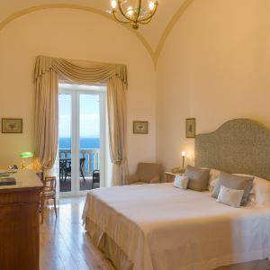 Deluxe Double Room with Sea View