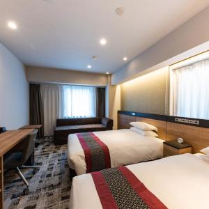 Short Stay - Deluxe Twin Room - Non Smoking (19:00 Check-in - 9:00 Check-out)