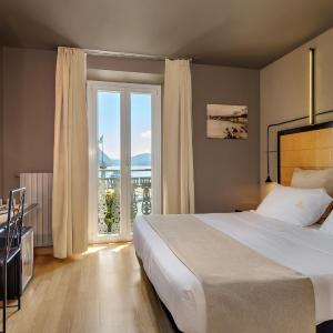 Double Room with Lake View