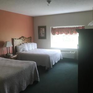 Standard Queen Room with Two Queen Beds