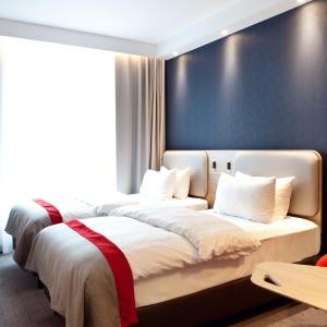 Standard Twin Room with Courtyard View