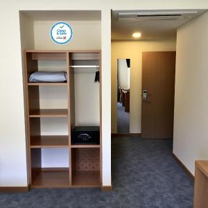 Large Room with city view - Disability Access