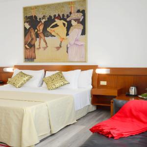 Superior Deluxe Double or Twin Room 