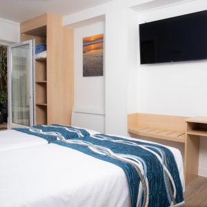 Quadruple Room with Terrace