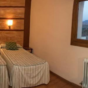 Double or Twin Room (1 Adult)