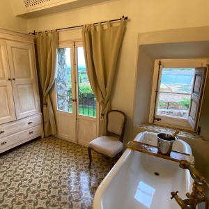 Deluxe Double Room with Bath